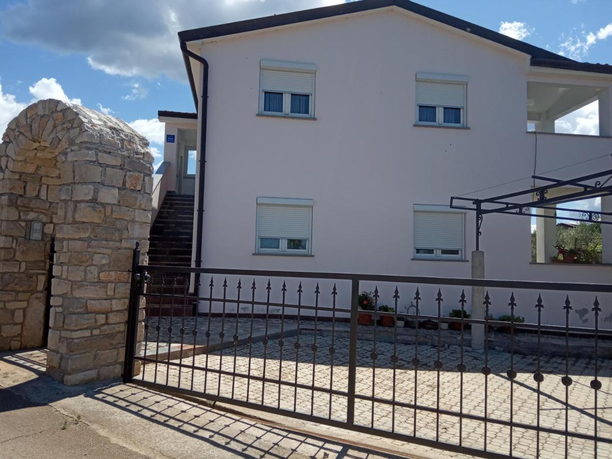 Apartment Alina Умаг Екстериор снимка